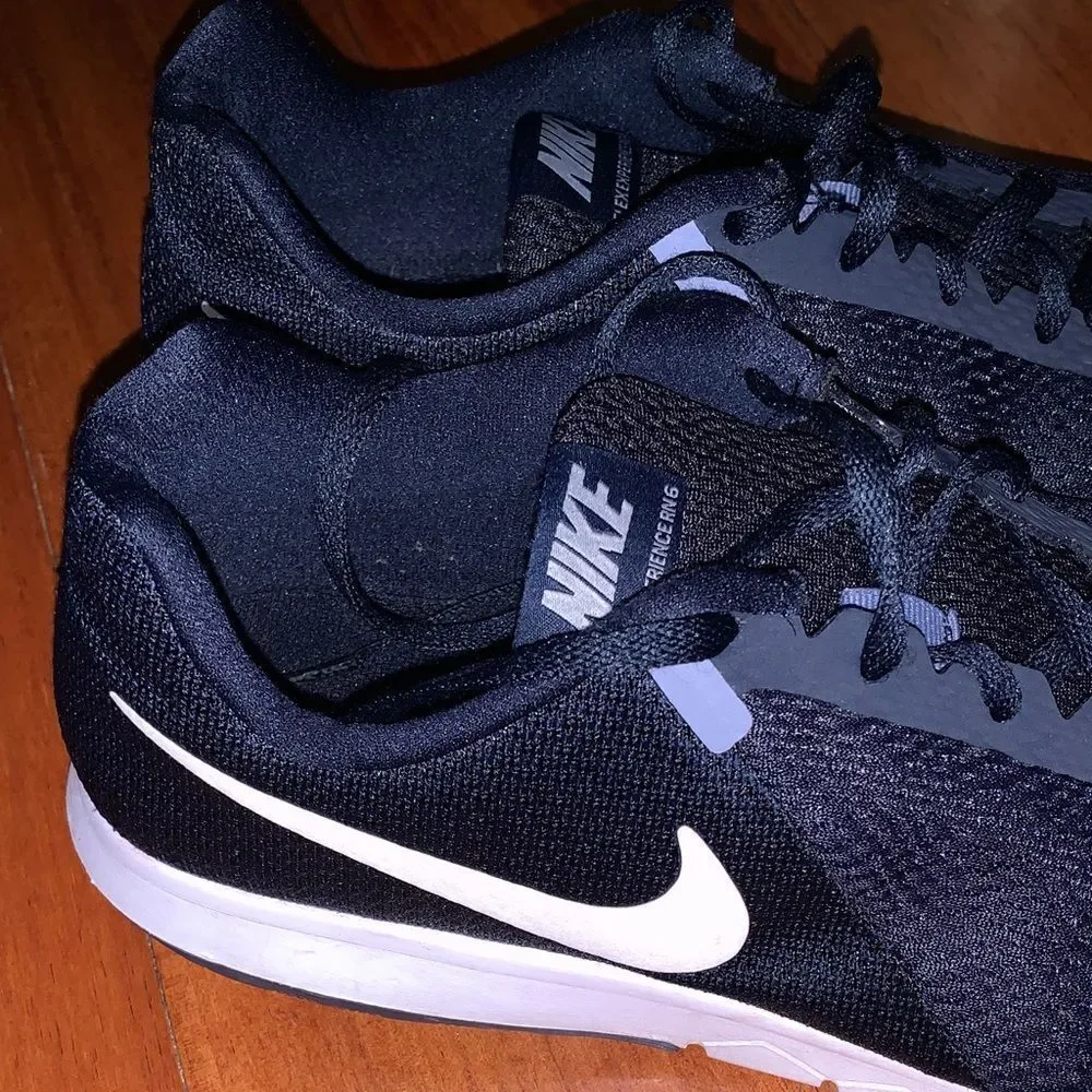 Nike sleek navy